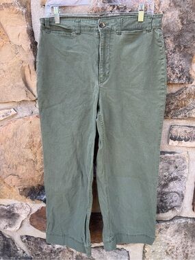Old Navy Olive Green Cropped Wide Leg Chinos 10 25” Inseam Neutral Capsule